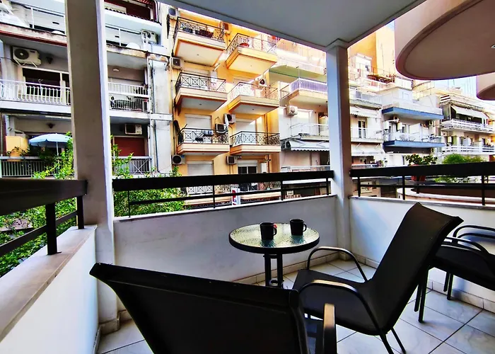 Elegant With Balcony & Wifi Fiber 塞萨洛尼基