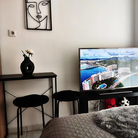 Apartment Elegant With Balcony & Wifi Fiber