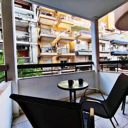 Elegant With Balcony & Wifi Fiber Thessaloniki