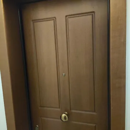 Elegant With Balcony & Wifi Fiber